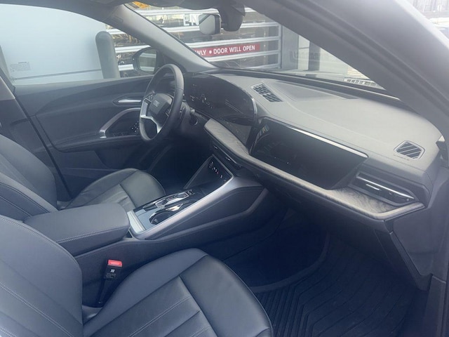 2025 Audi Q5 Premium - Photo 9