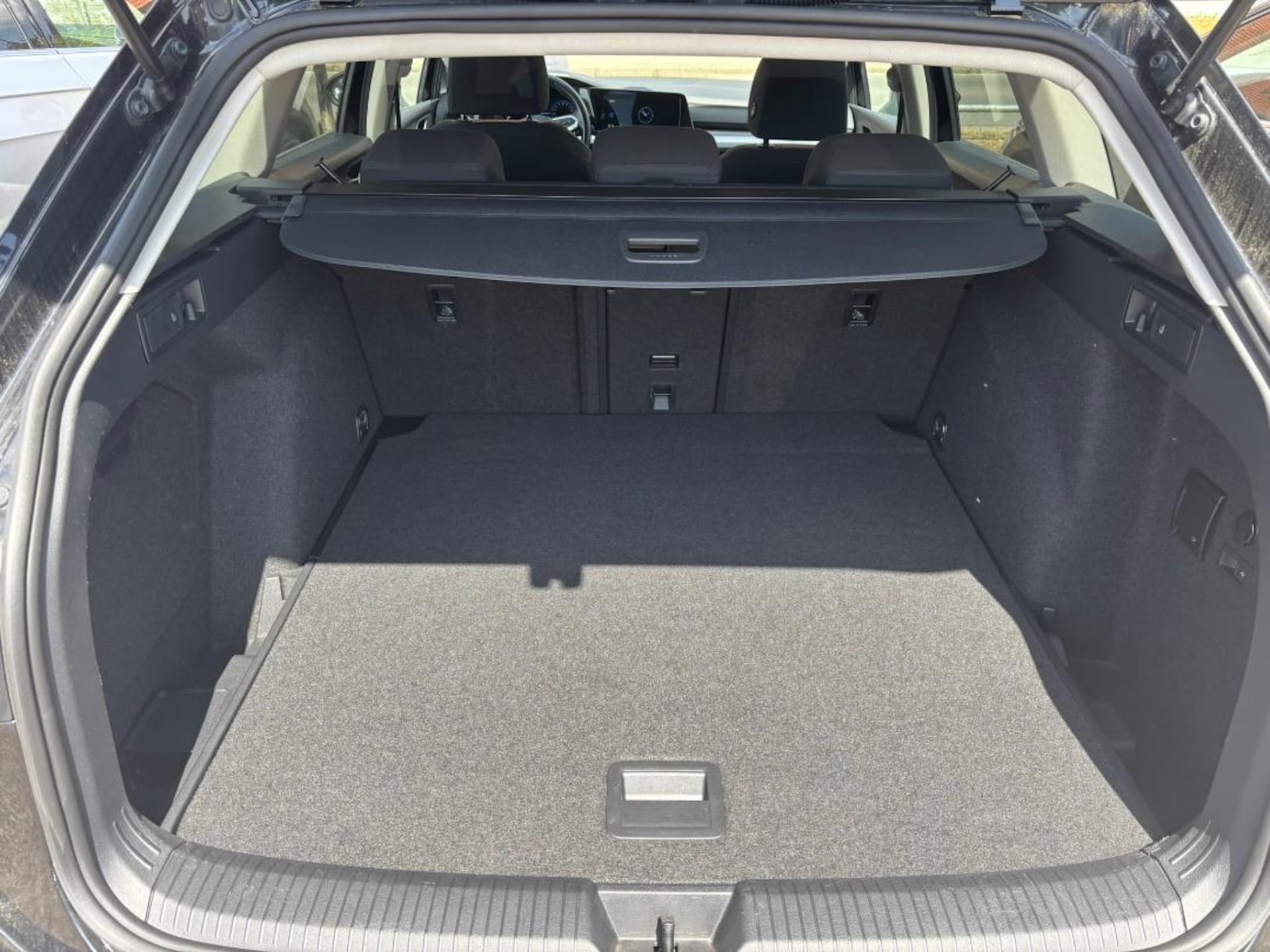Volkswagen Golf Variant Life