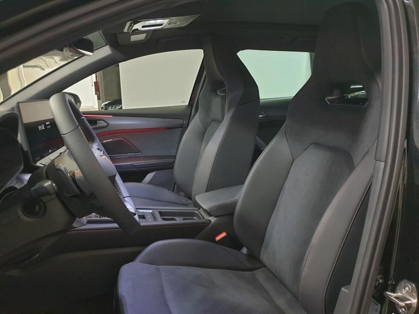 CUPRA Leon Sportstourer 1.5 eTSI Launch Edition DSG 110 kW (150 CV) — photo 10