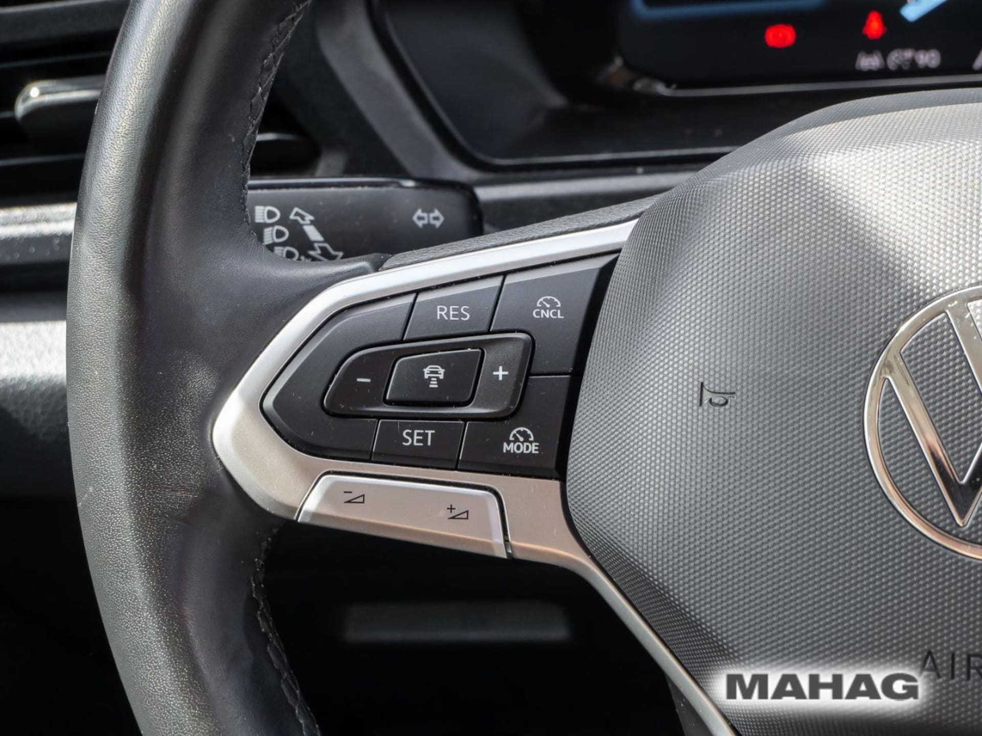 Volkswagen Caddy Maxi Basis-Modell