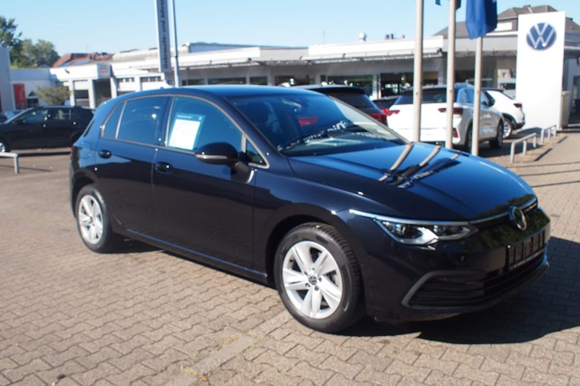 Volkswagen Golf Life