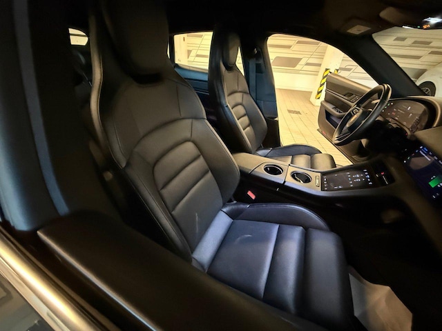 2022 Audi Taycan Cross Turismo