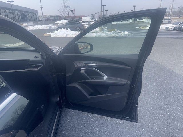 2025 Audi Q5 Premium - Photo 10