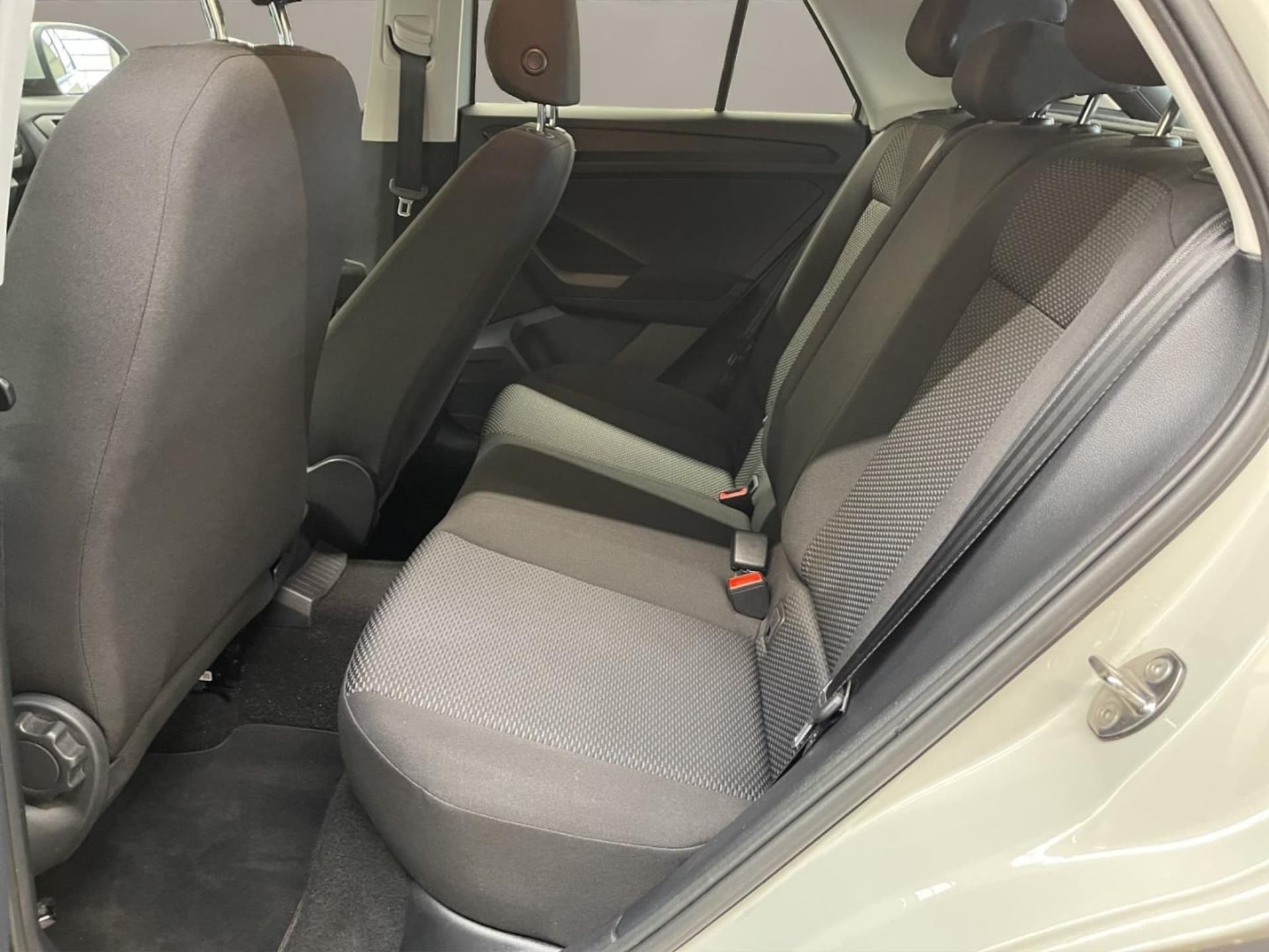 Volkswagen T-Roc Basis-Modell