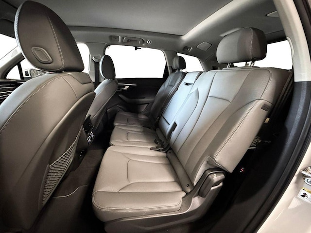 2026 Audi Q7 Premium Plus - Photo 13