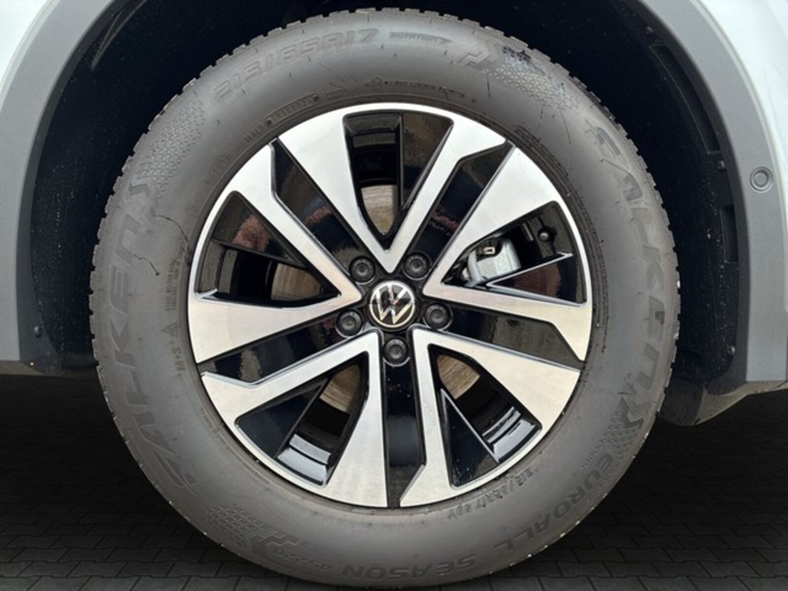 Volkswagen Tiguan – Bild 9