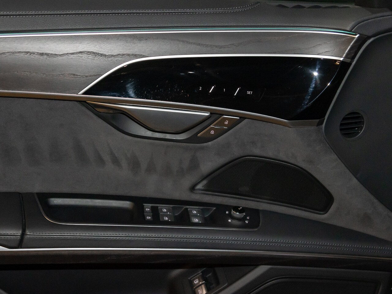 Image about Audi A8 TFSI e 60 TFSI e quattro tiptronic