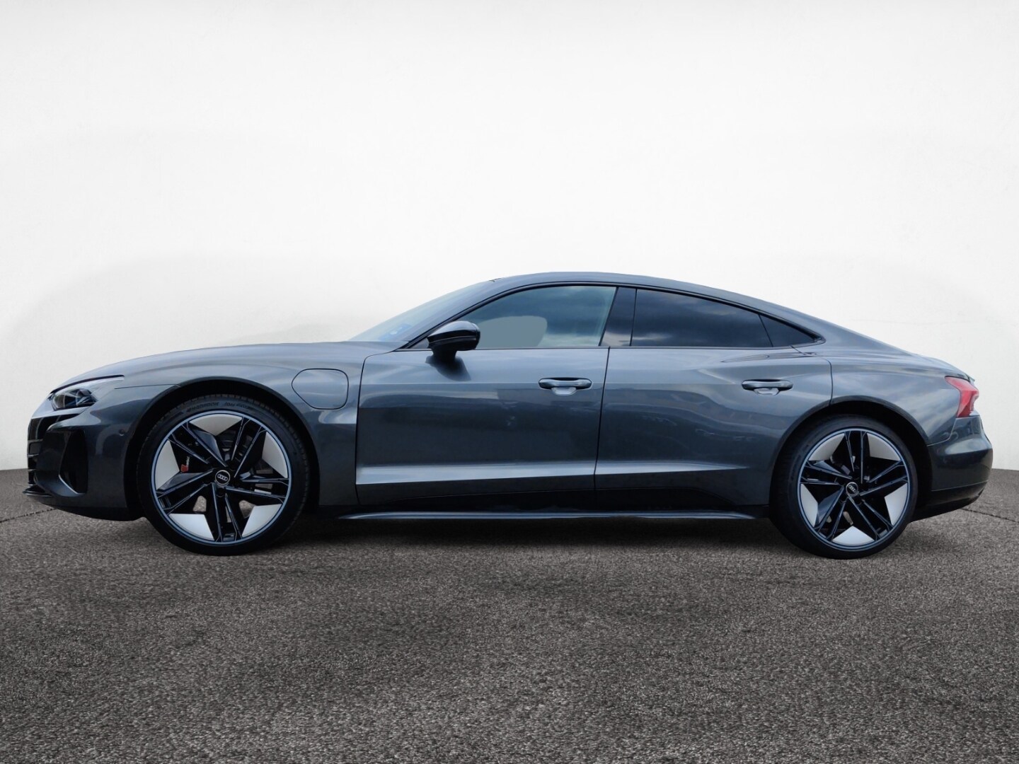 Image about Audi e-tron GT e-tron quattro
