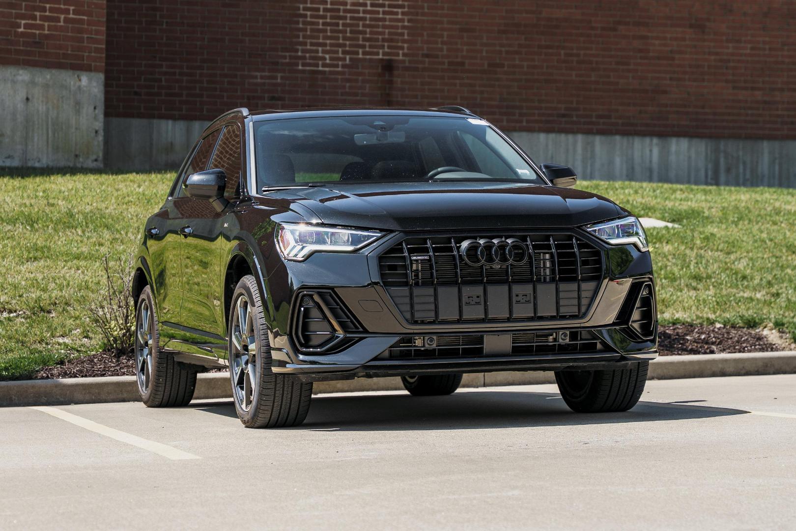 2025 Audi Q3 45 TFSI S Line Premium Plus quattro's photo