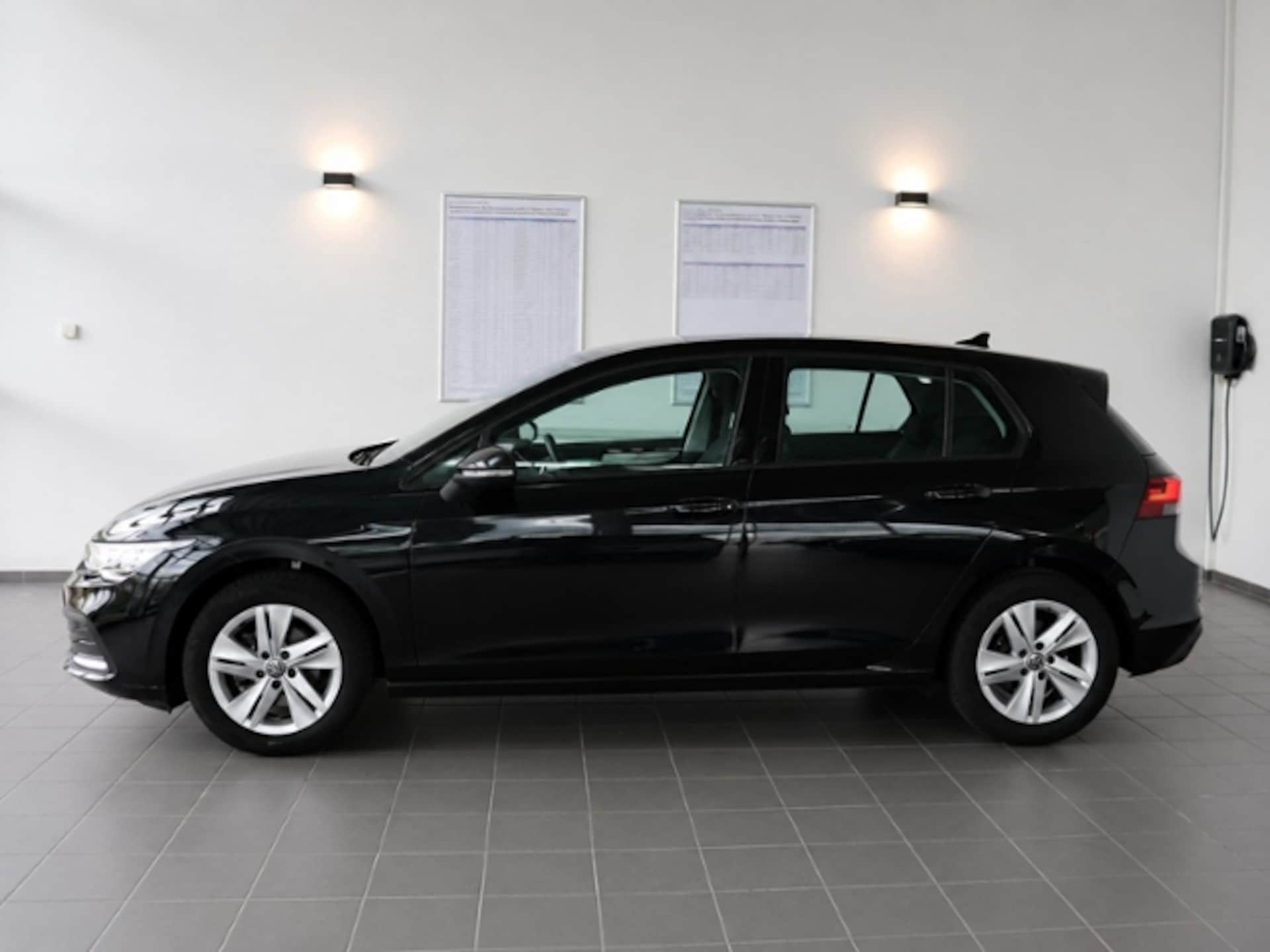 Volkswagen Golf Life