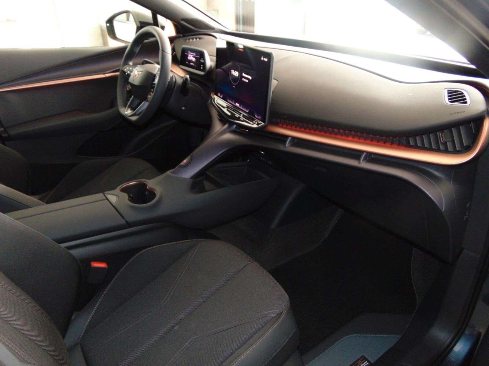CUPRA Tavascan – Bild 14