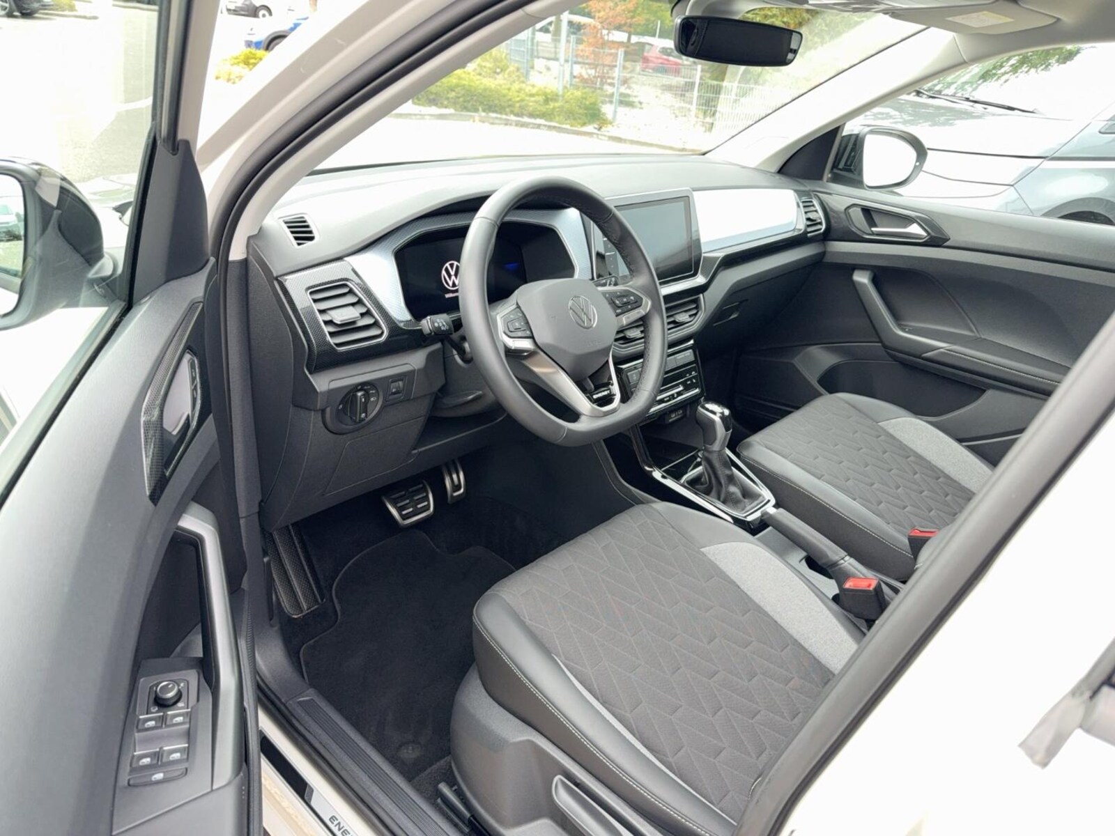 Volkswagen T-Cross – Bild 10
