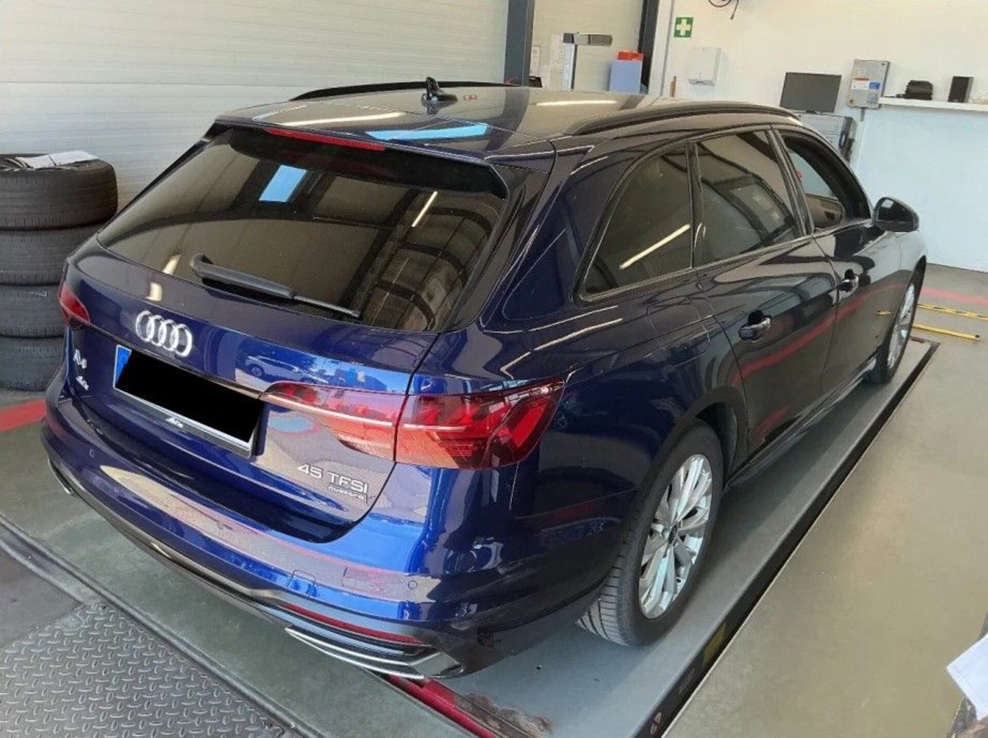 Audi A4 Avant Advanced