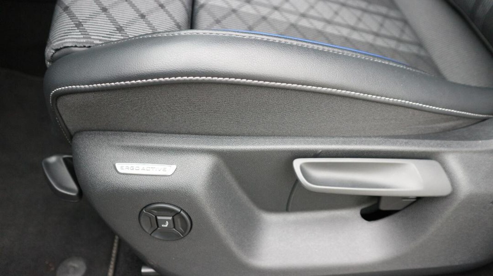 Volkswagen Tiguan – Bild 9