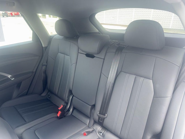 2025 Audi Q5 Premium - Photo 17