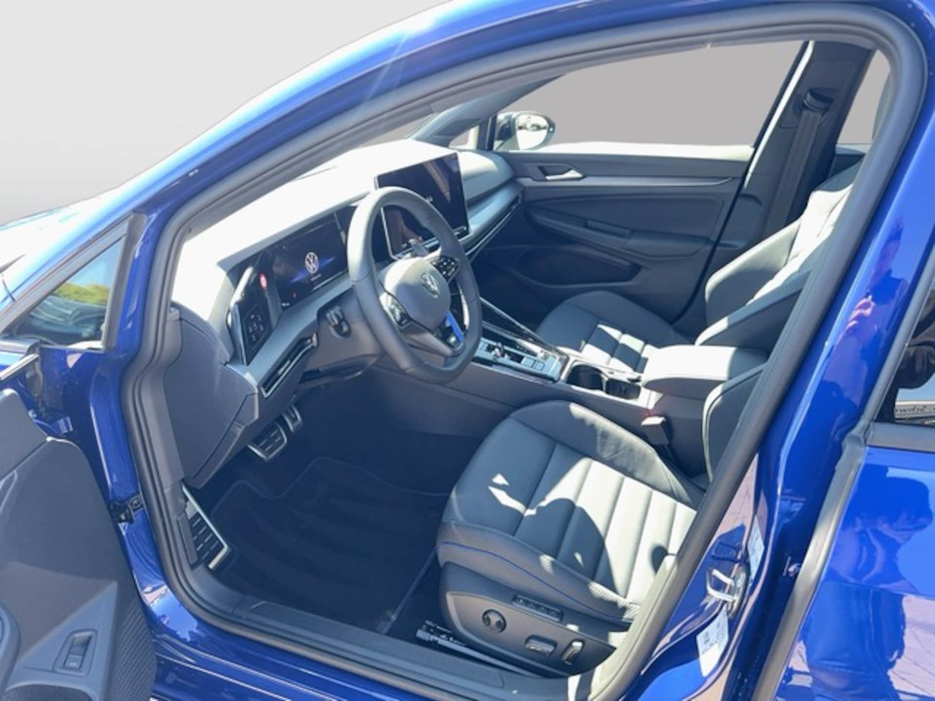 Volkswagen Golf Variant R