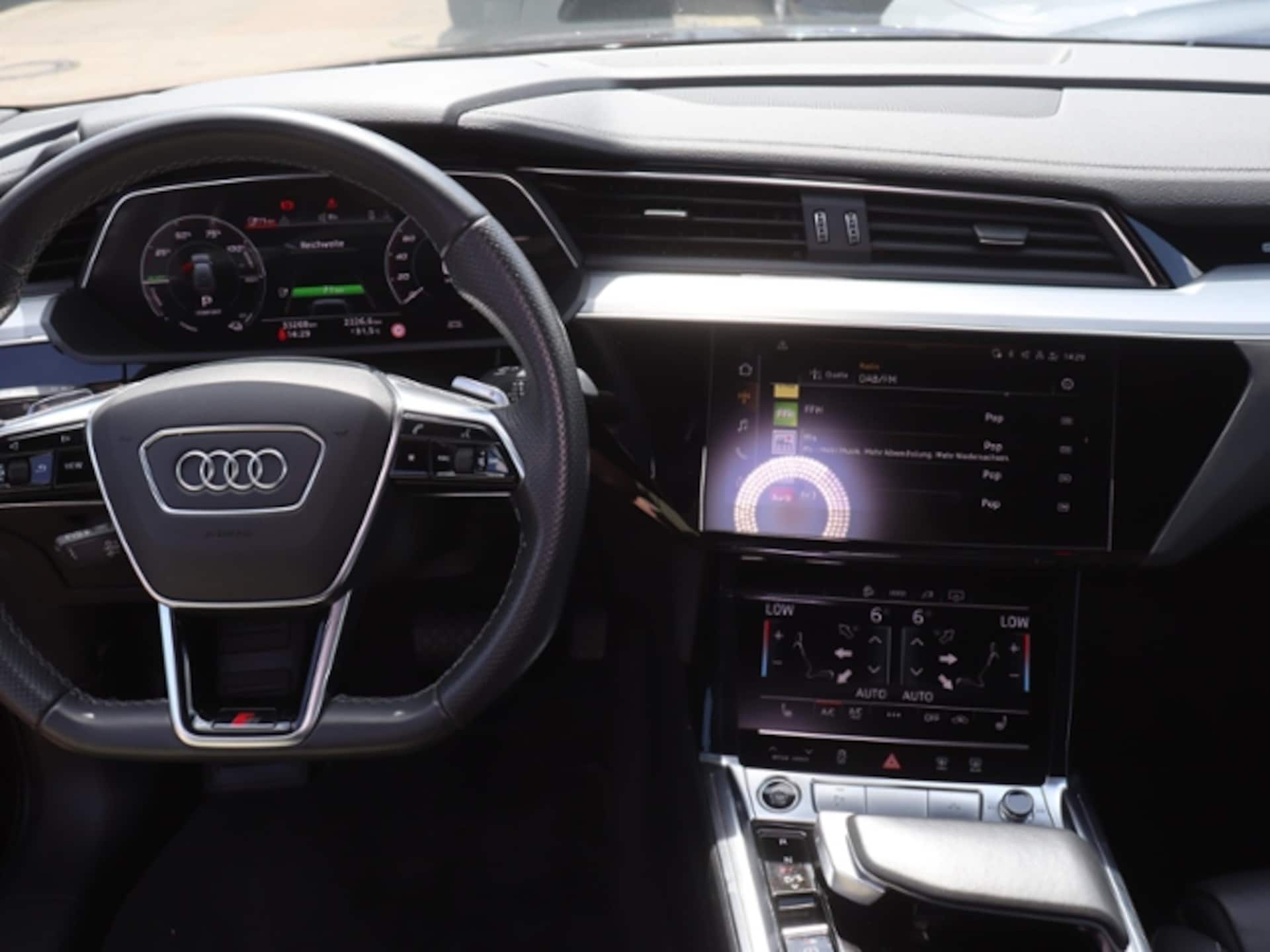 Audi e-tron Sportback S line