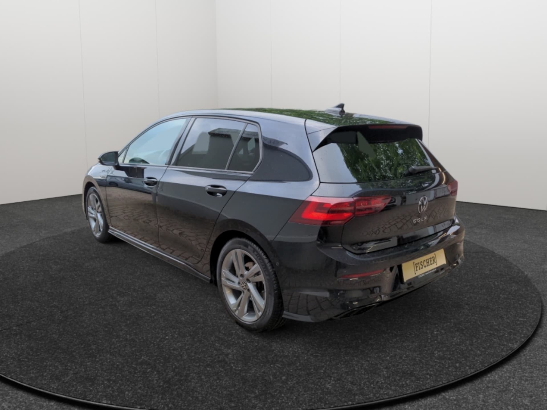 Volkswagen Golf R-Line