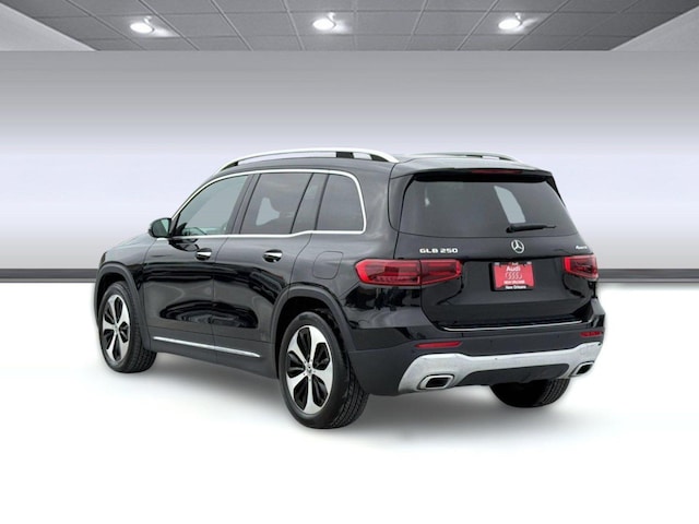 2025 Mercedes-Benz GLB 250