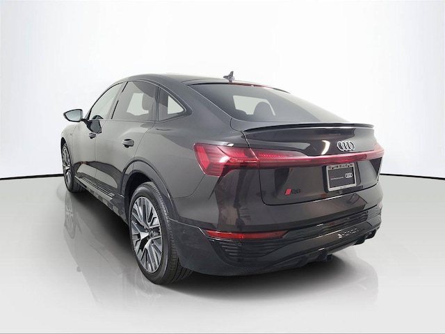 2024 Audi Q8 Sportback e-tron
