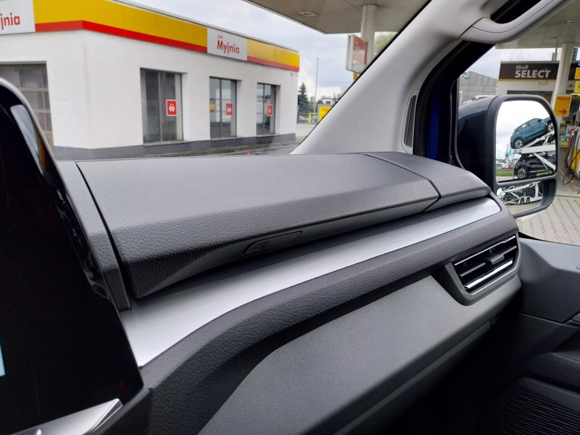 Volkswagen Caravelle długi roztaw osi Life