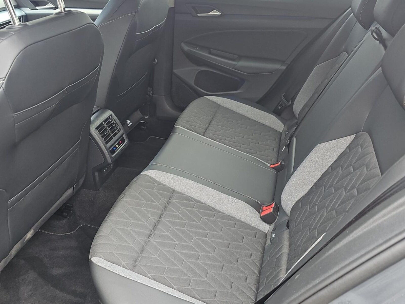 Volkswagen Golf – Bild 14