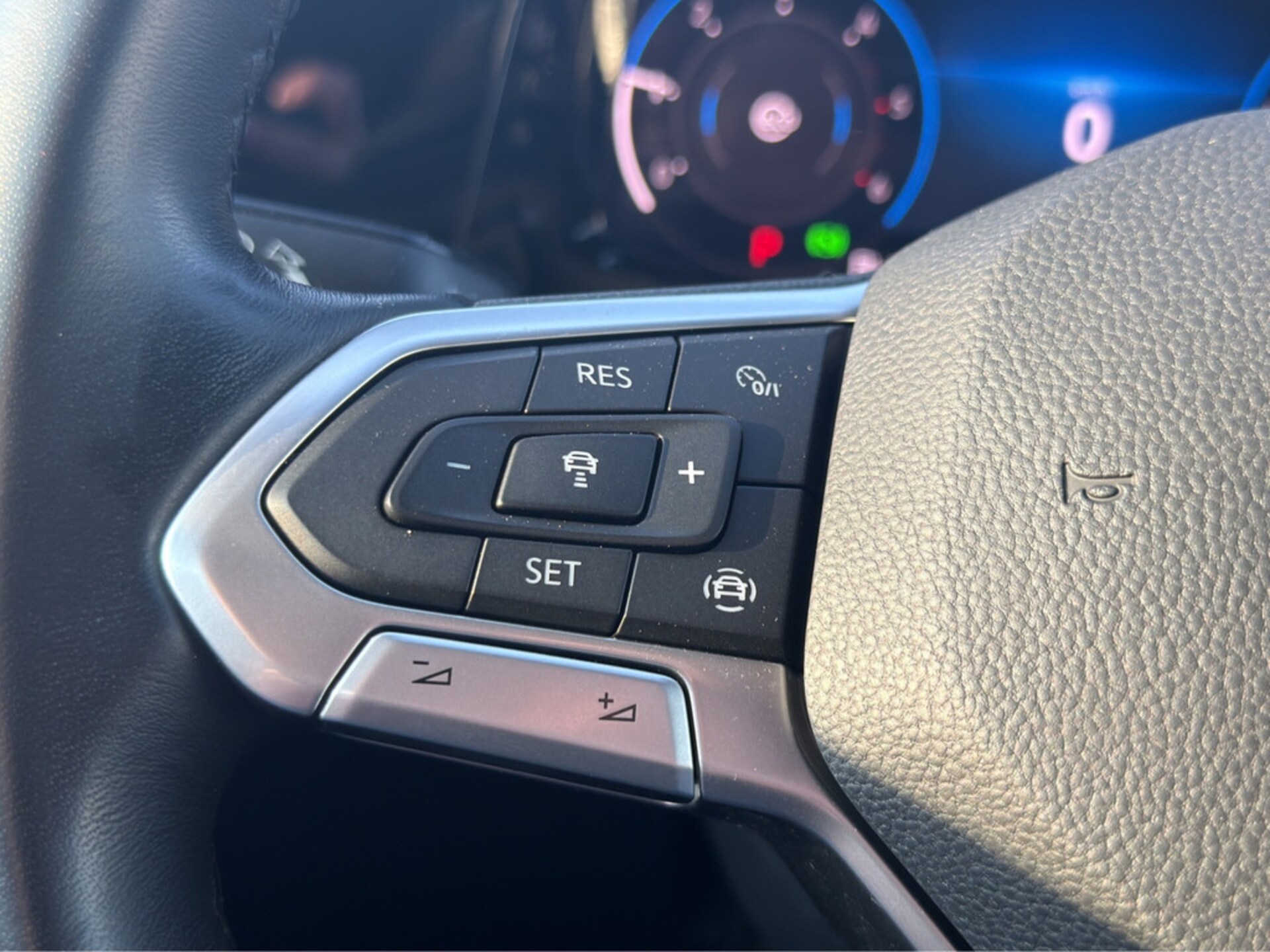 Volkswagen Golf Active