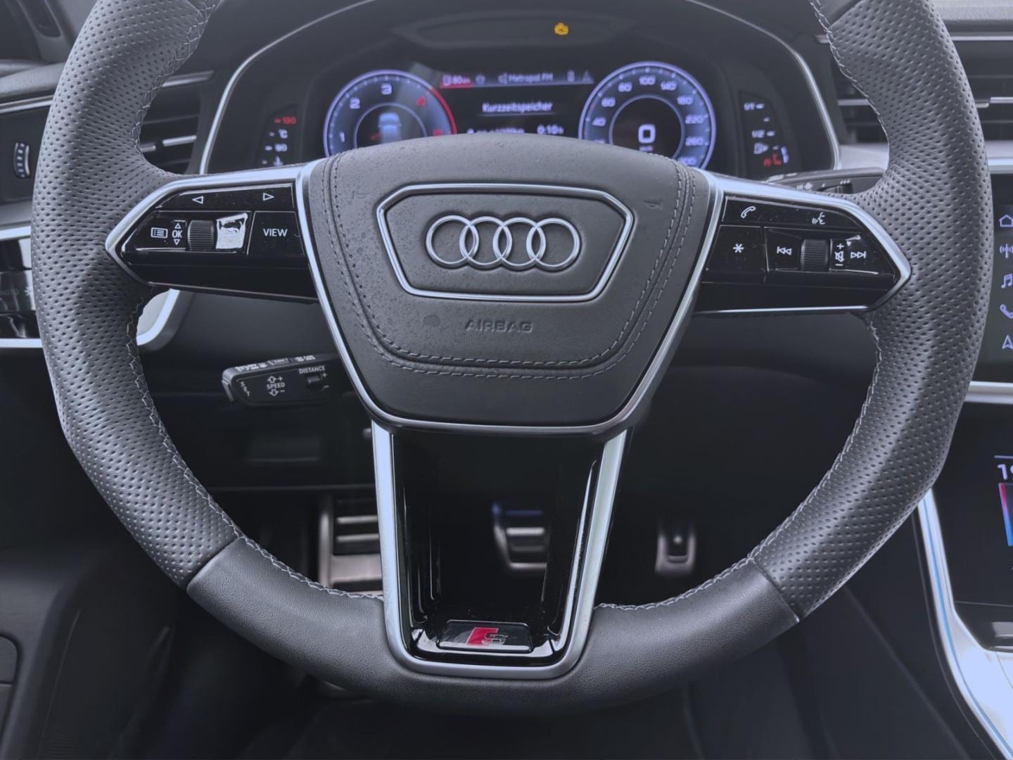 Bild über Audi A6 Limousine S line 50 TDI quattro tiptronic - für weitere Informationen kontaktieren Sie den Audi Partner