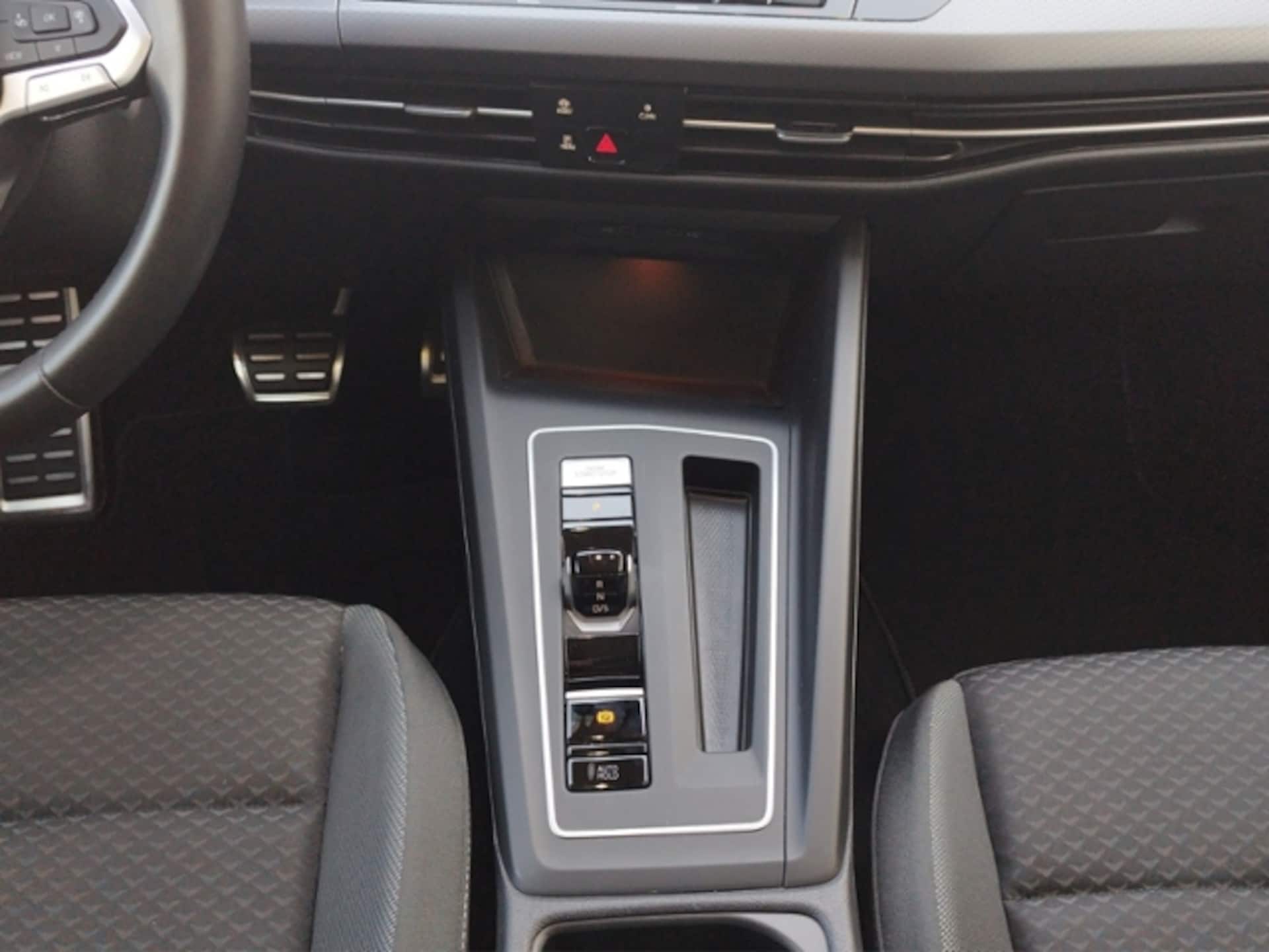 Volkswagen Golf Active