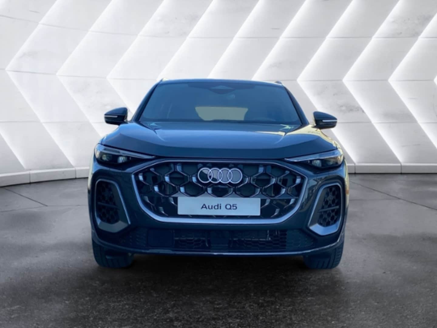 Bild über Audi Q5 SUV TDI quattro 150 kW S tronic - für weitere Informationen kontaktieren Sie den Audi Partner