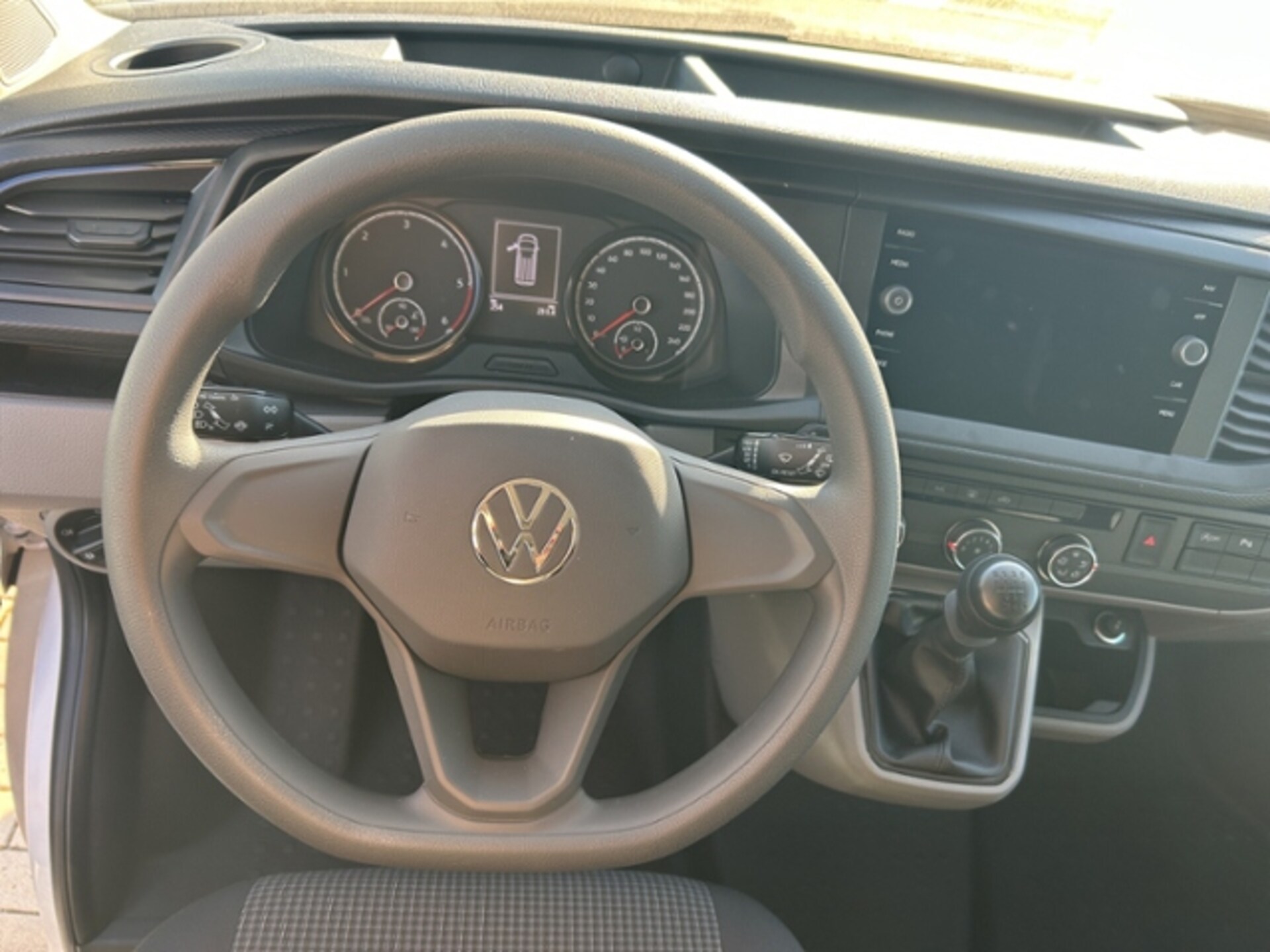 Volkswagen T6.1 Transporter Kasten langer Radstand