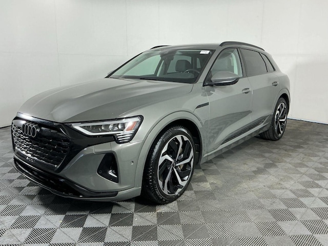 2024 Audi Q8 e-tron