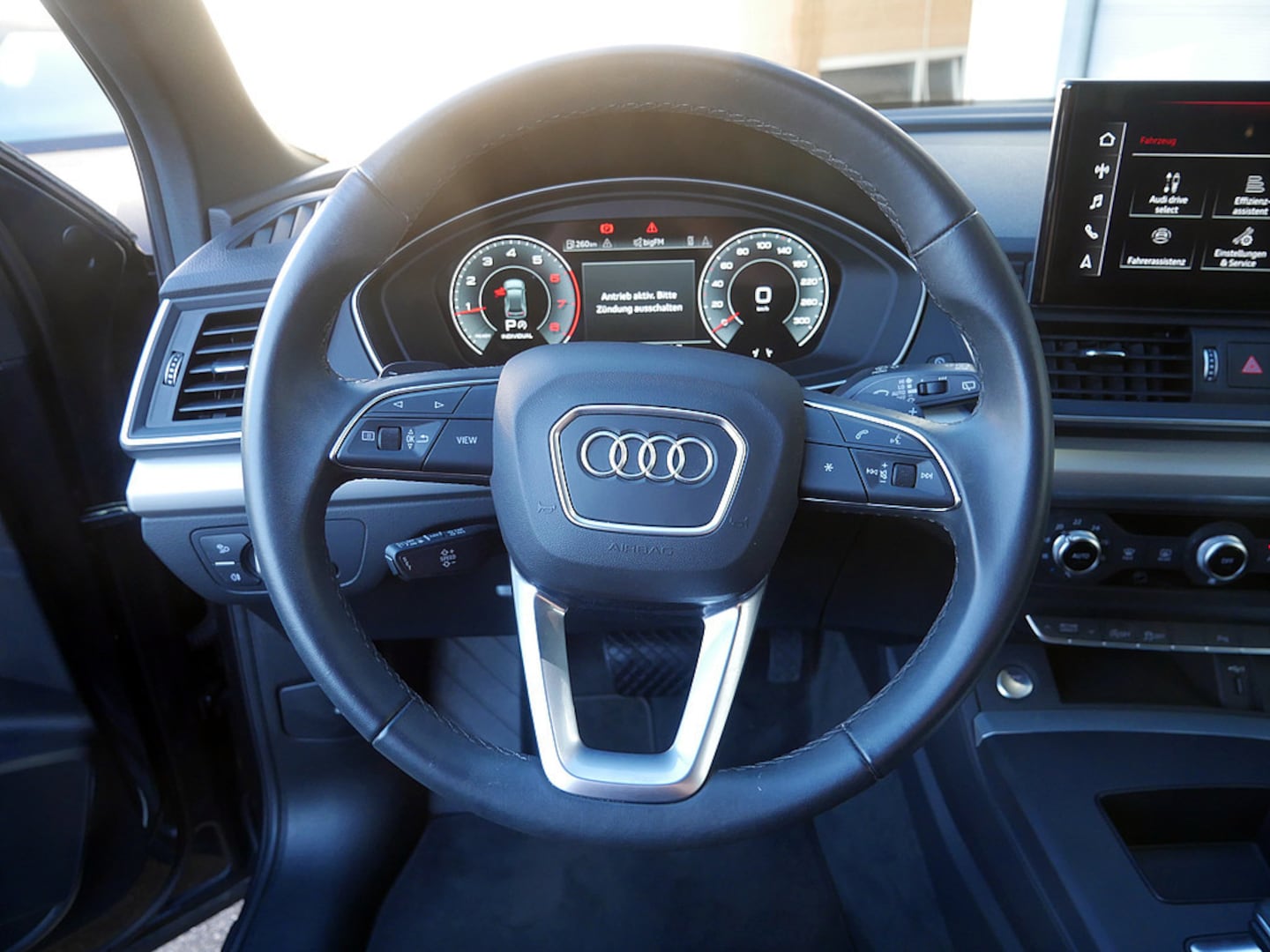 Bild über Audi Q5 40 TFSI quattro S tronic - für weitere Informationen kontaktieren Sie den Audi Partner