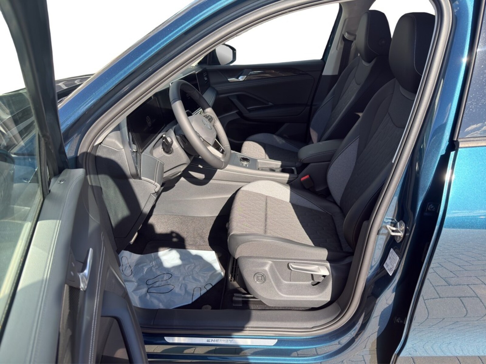 Volkswagen Tiguan – Bild 12