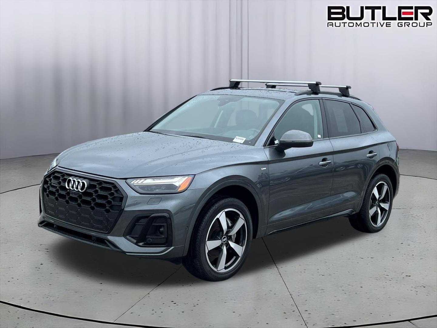 2022 Audi Q5 45 Prestige's photo