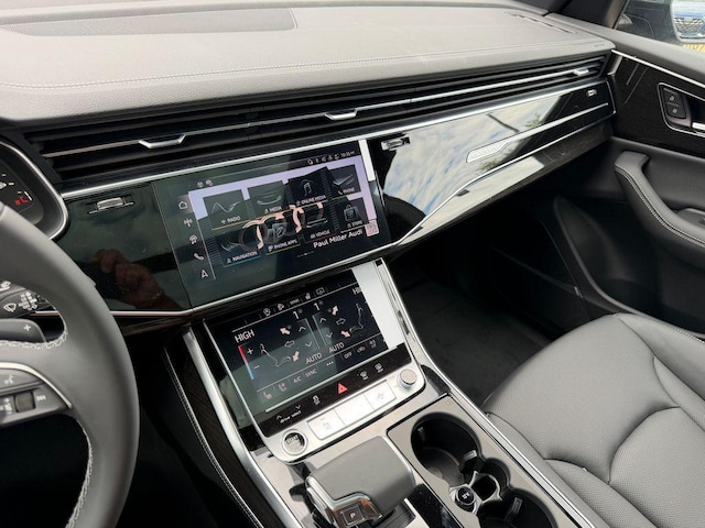 2026 Audi Q8 Premium Plus - Photo 21