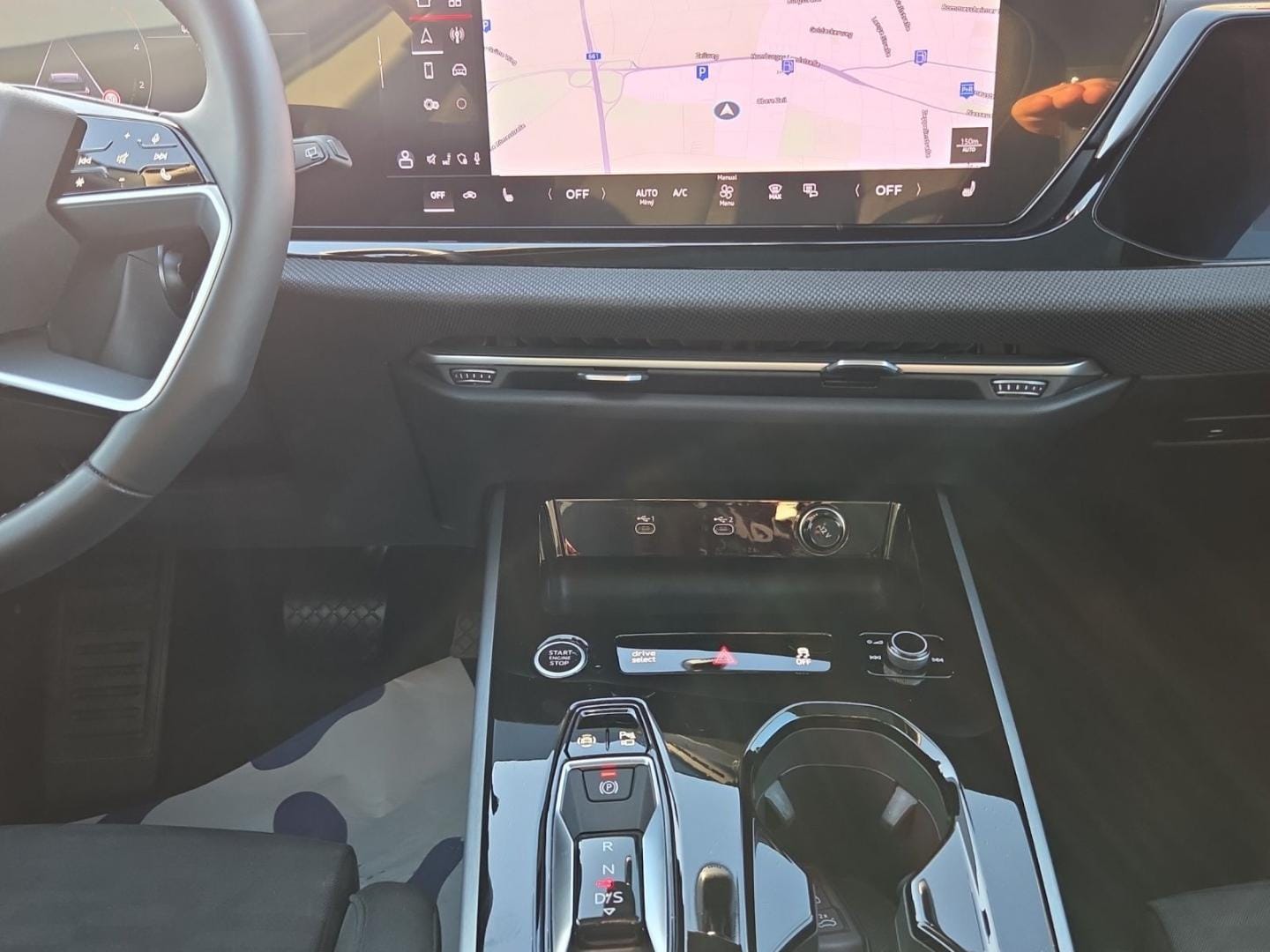 Bild über Audi A6 Avant TDI quattro 150 kW S tronic - für weitere Informationen kontaktieren Sie den Audi Partner