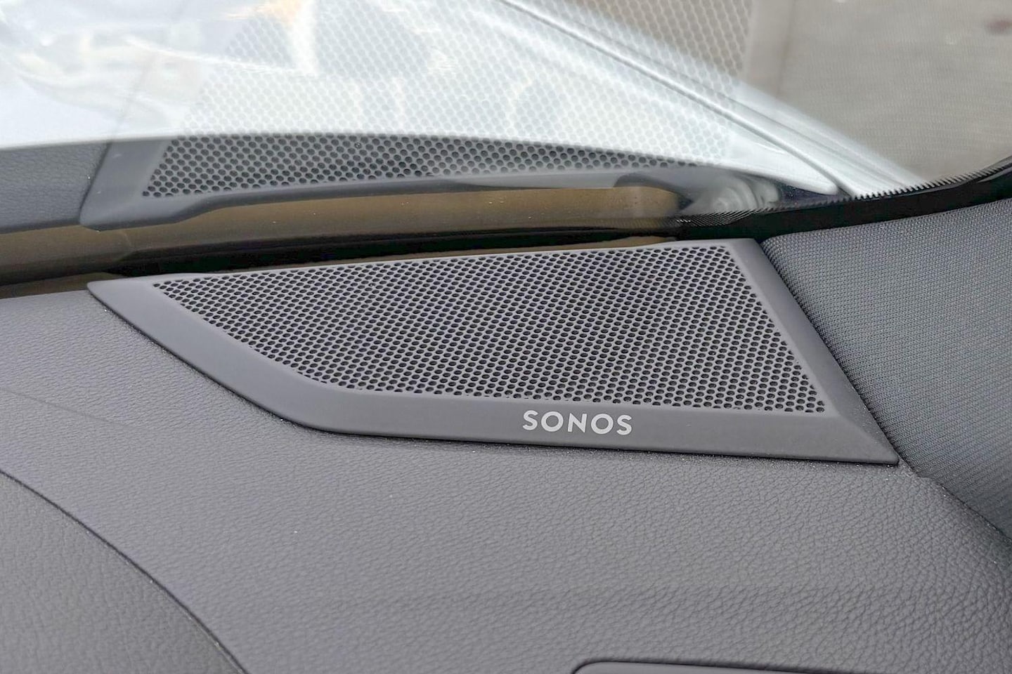 Image about Audi RS Q3 TFSI quattro S tronic