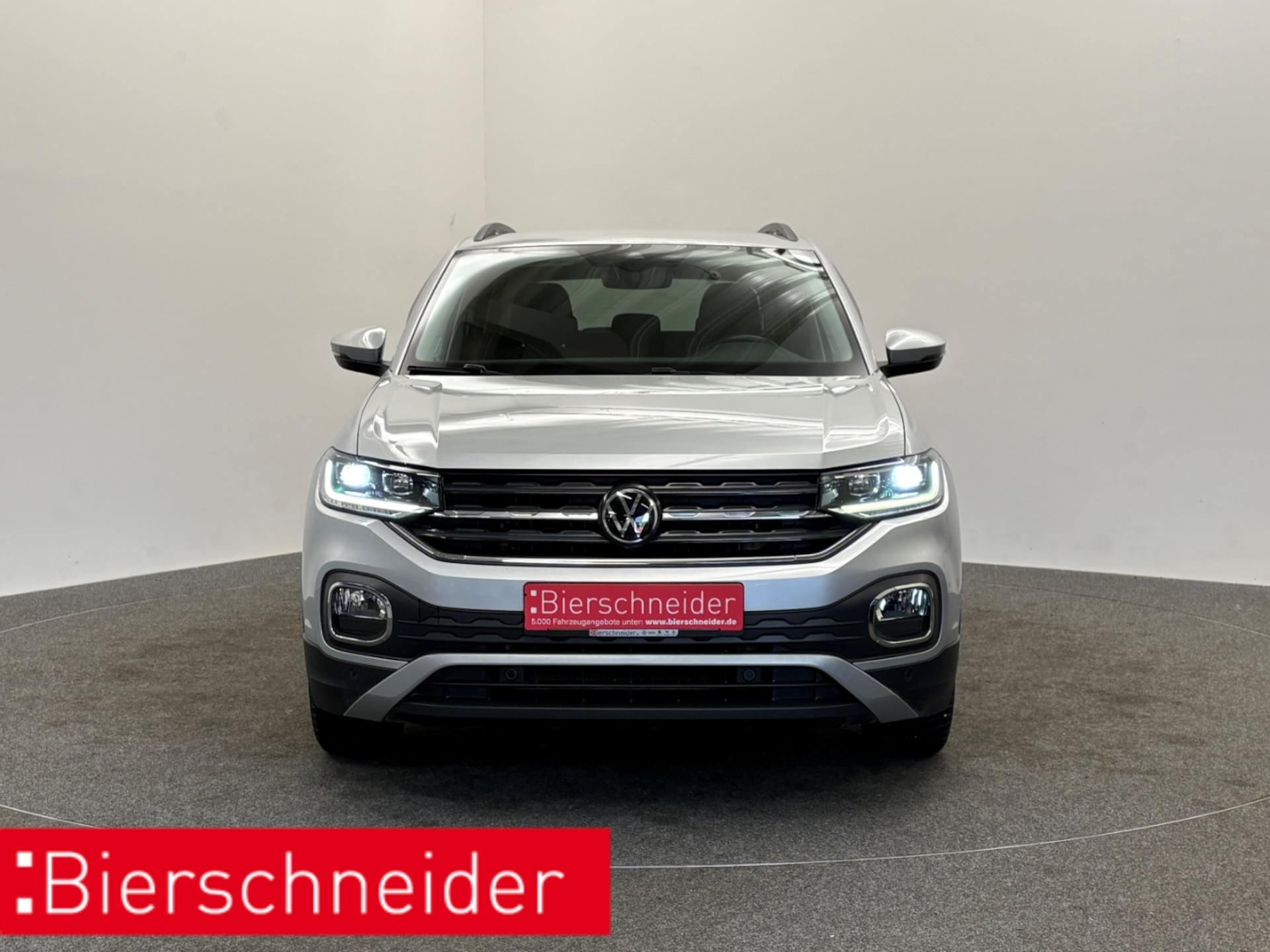 Volkswagen T-Cross United
