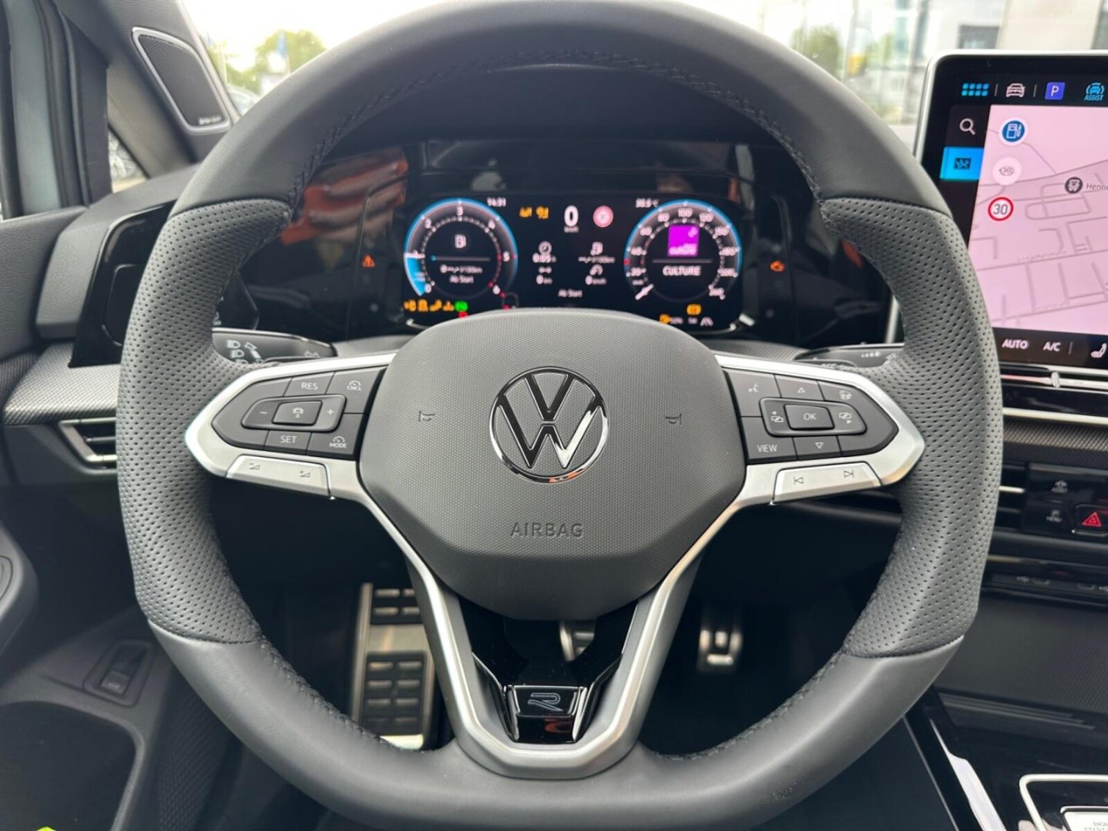 Volkswagen Golf Variant – Bild 18