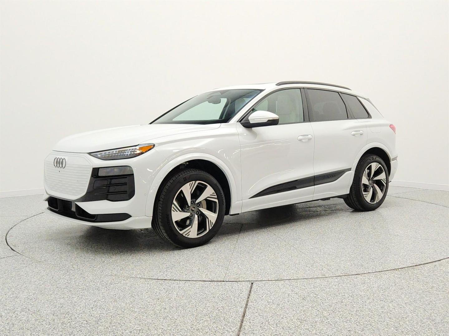 2025 Audi Q6 e-tron's photo
