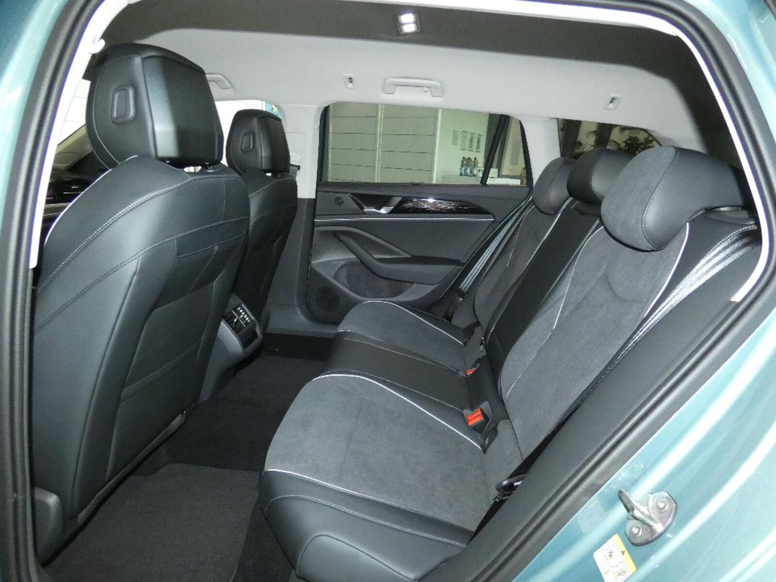 Volkswagen Passat – Bild 9
