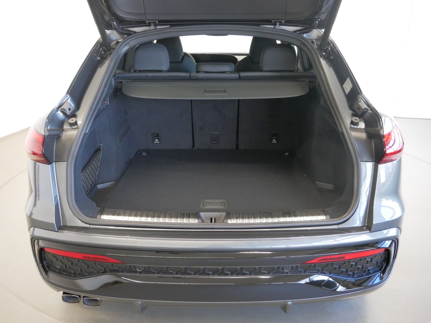 Bild über Audi Q5 Sportback TDI quattro 150 kW S tronic - für weitere Informationen kontaktieren Sie den Audi Partner