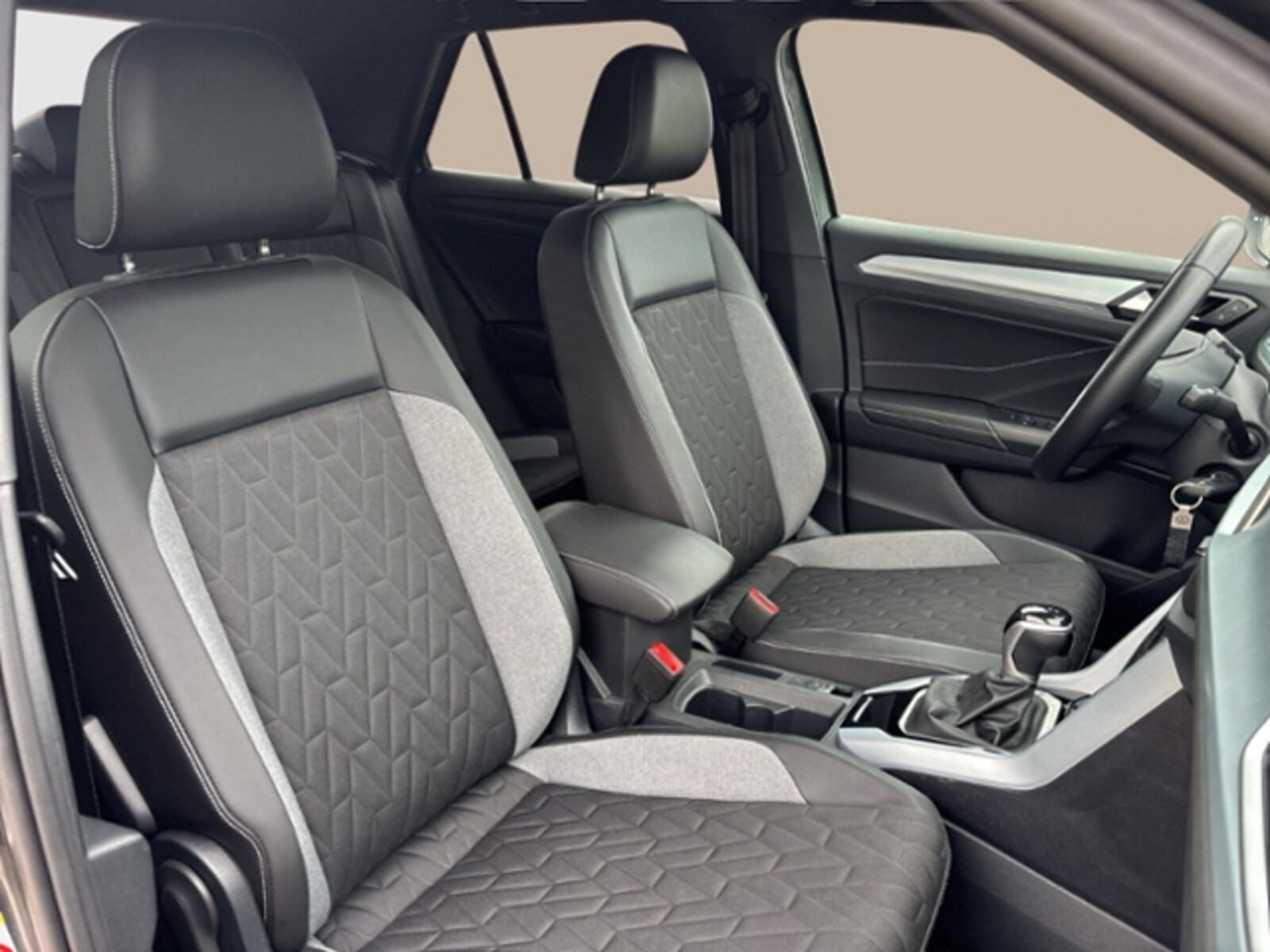 Volkswagen T-Roc – Bild 15