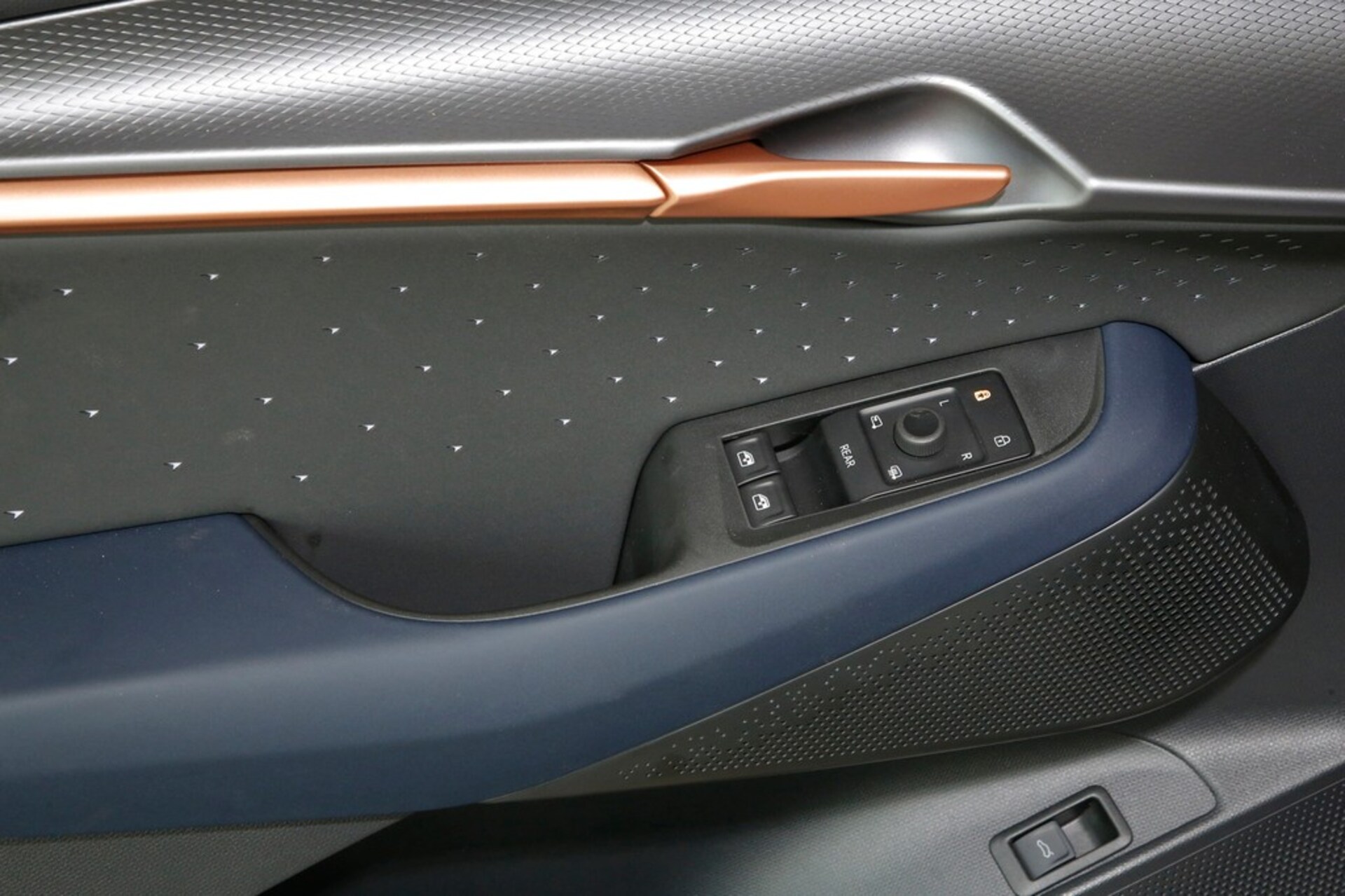 CUPRA Tavascan VZ