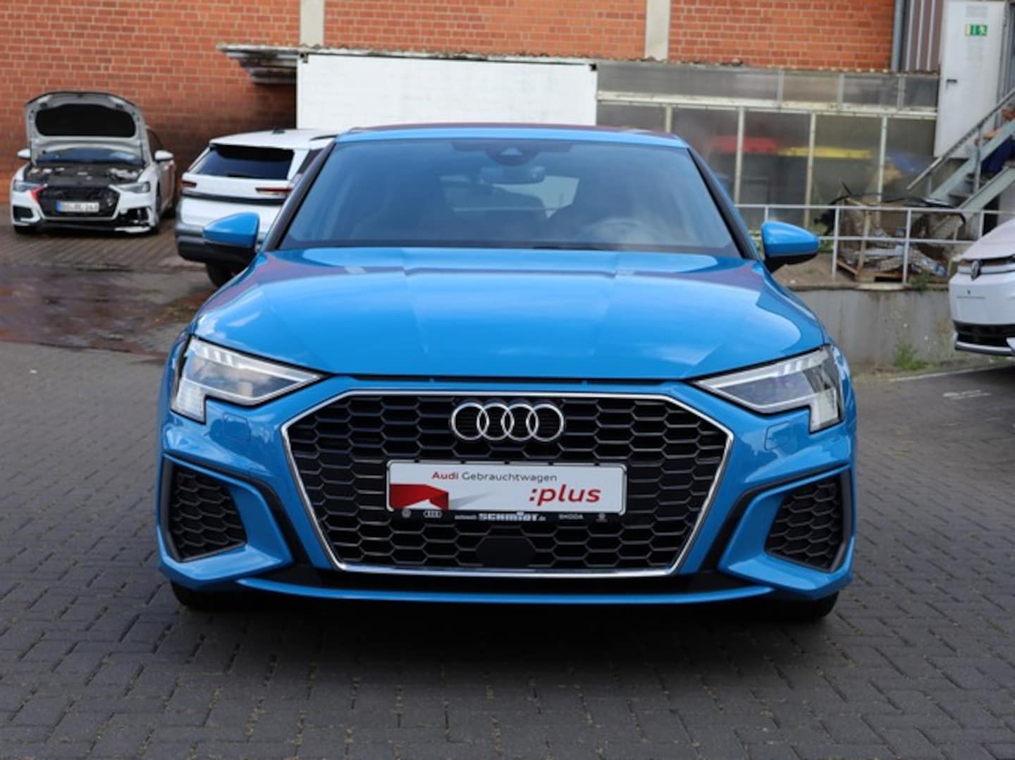 Bild über Audi A3 Sportback S line 35 TFSI S tronic - für weitere Informationen kontaktieren Sie den Audi Partner