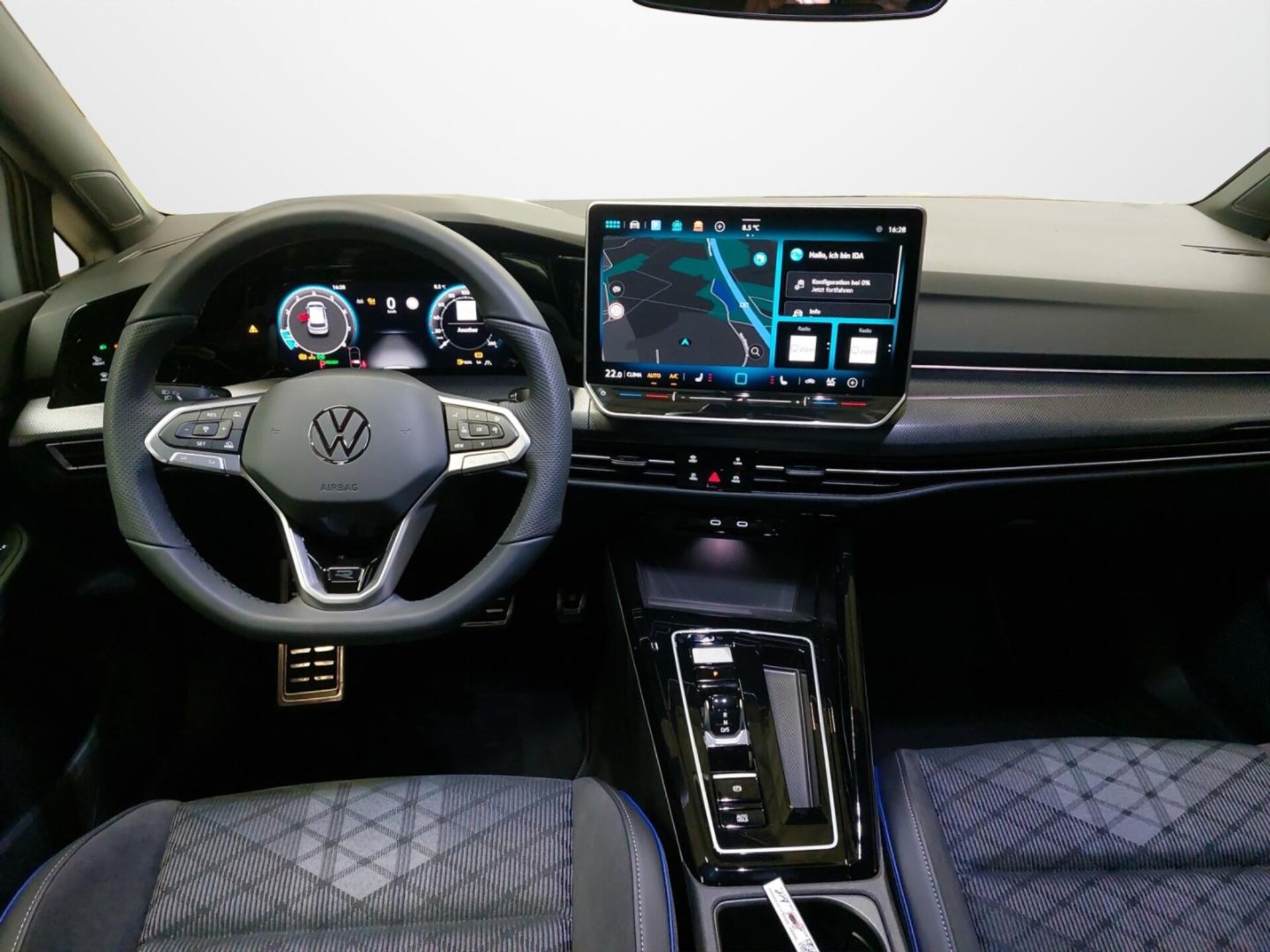 Volkswagen Golf R-Line