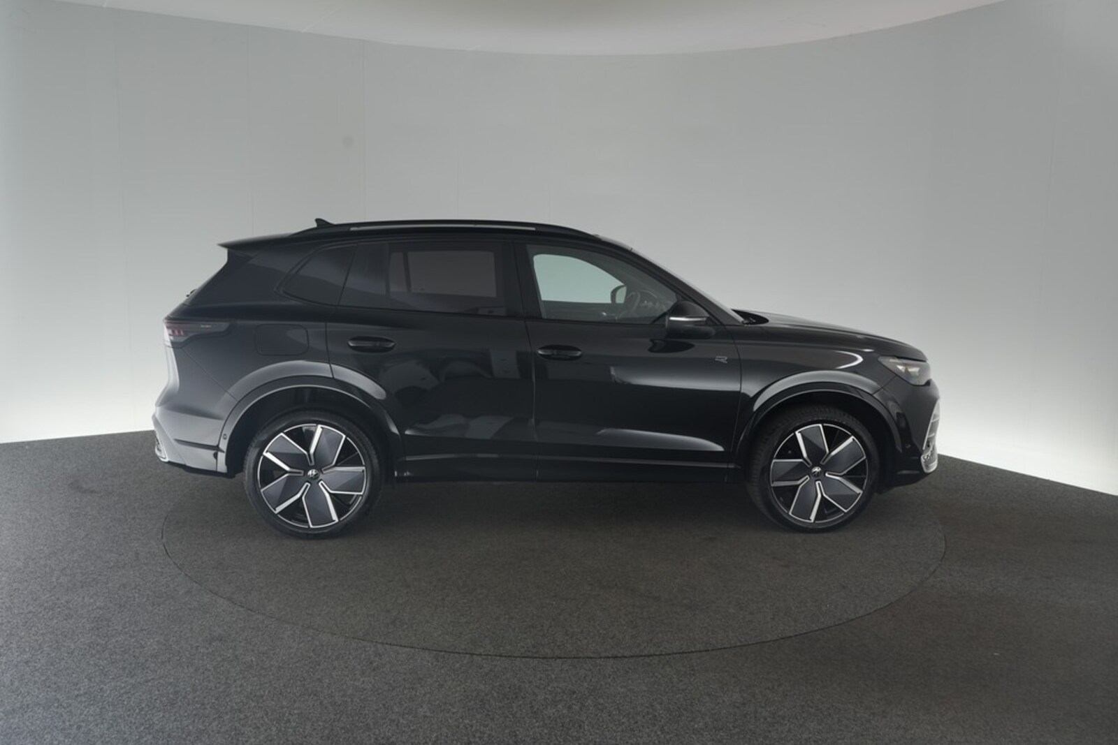 Volkswagen Tiguan – Bild 7