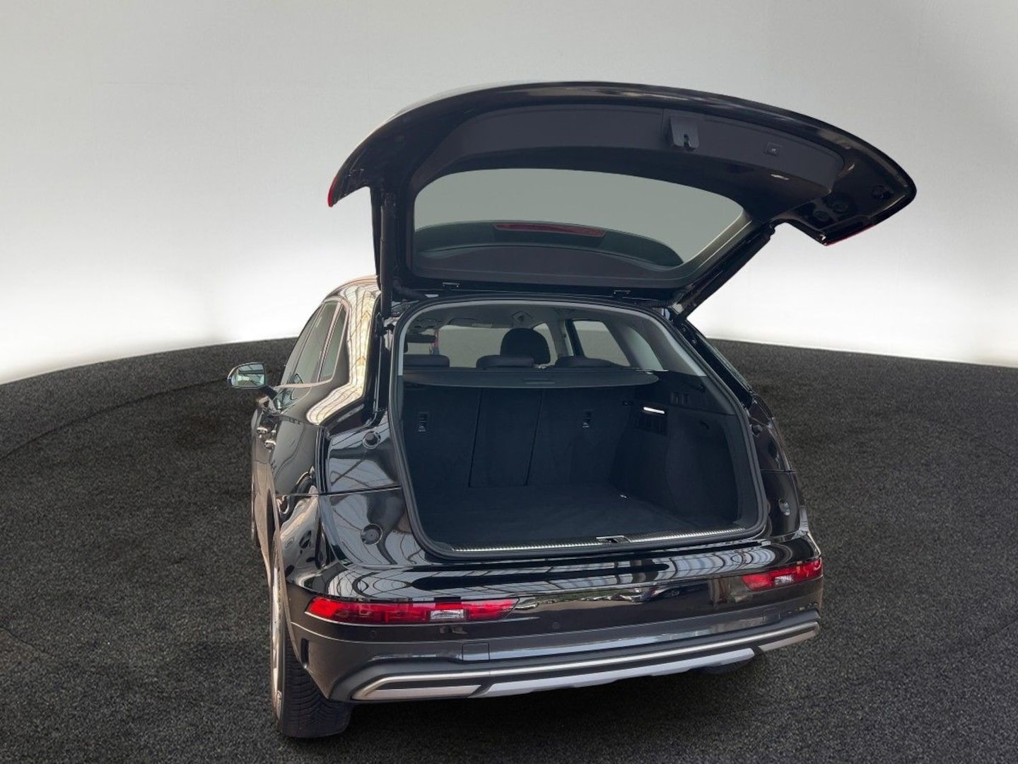 Bild über Audi Q5 40 TFSI quattro S tronic - für weitere Informationen kontaktieren Sie den Audi Partner