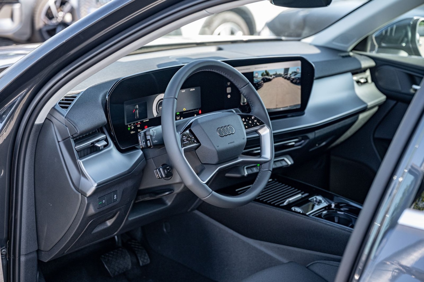 Bild über Audi Q3 Sportback e-hybrid e-hybrid 200 kW S tronic - für weitere Informationen kontaktieren Sie den Audi Partner